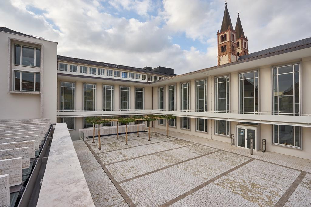 Burkardushaus, Tagungszentrum Am Dom Wurzburgo Exterior foto